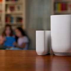 Comcast’s new Wi-Fi extender provides cellular and battery backup during storms