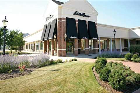 Exploring the Top-Rated Shopping Malls and Outlets in Crystal Lake, Illinois