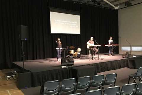 Best Modular Platform for Stage Use in UK Venues - servicerr.com